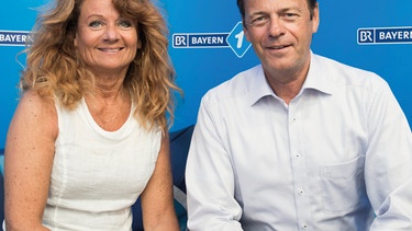 Gabi Fischer und Rudie Cerne auf der Blauen Couch | Bild: BR/Philipp Kimmelzwinger